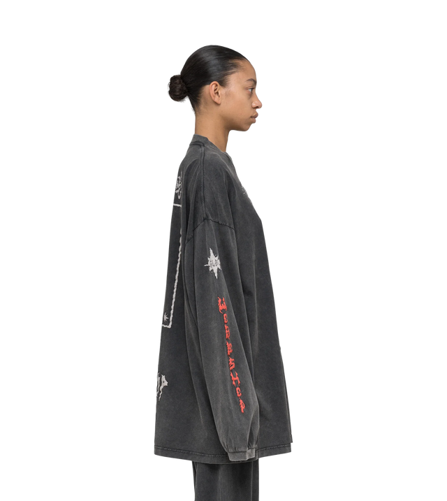 ''TELEPRESENCE'' OVERSIZED LONG SLEEVE