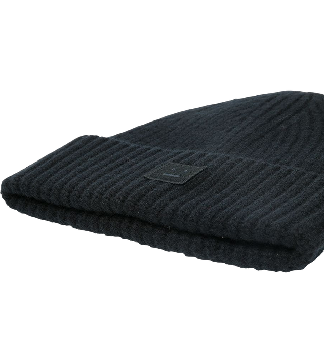Kleine Beanie aus Wolle