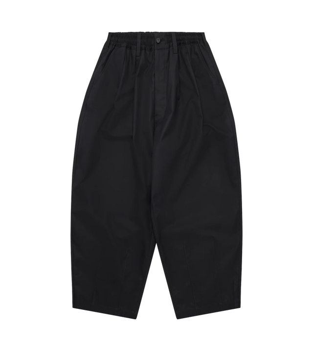 Weite Hose mit doppelter Bundfalte