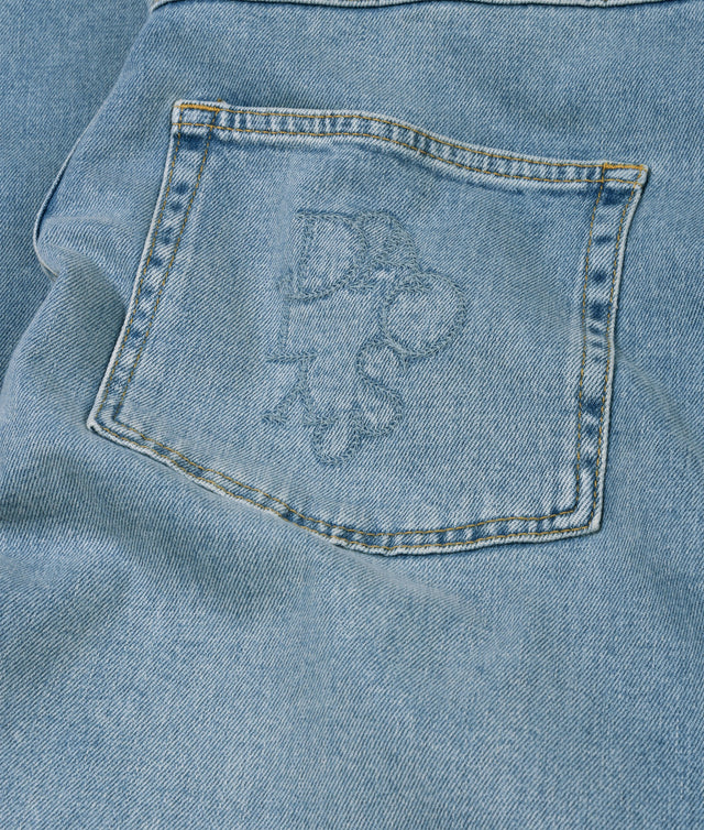 Wide-Tapered-Jeans