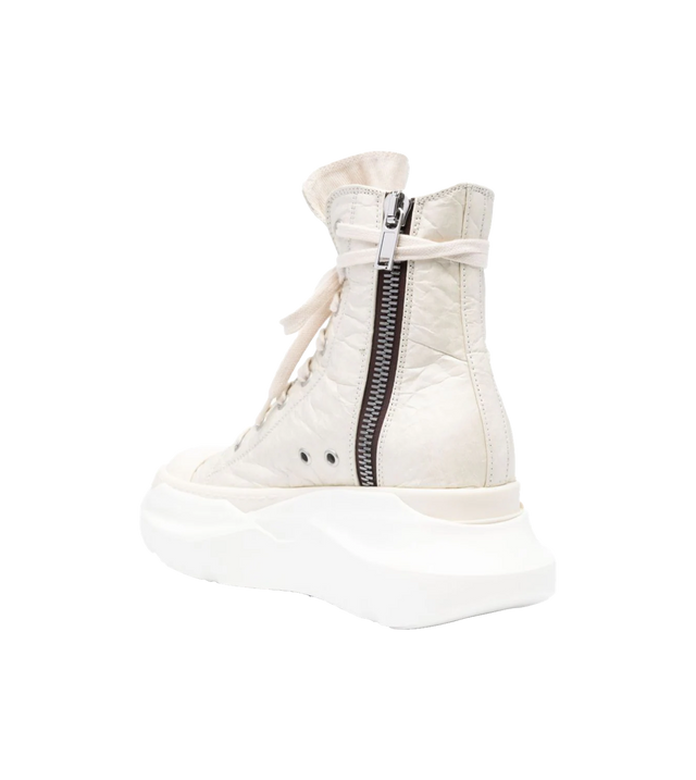 Hoher Sneaker mit Strickerei