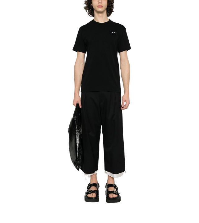 T-Shirt mit Herz-Patch