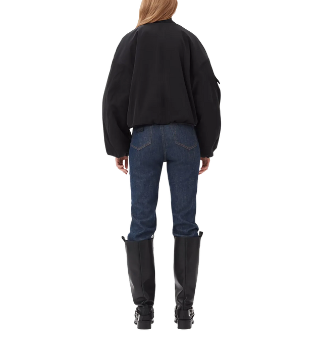 Bomberjacke mit tiefen Schultern