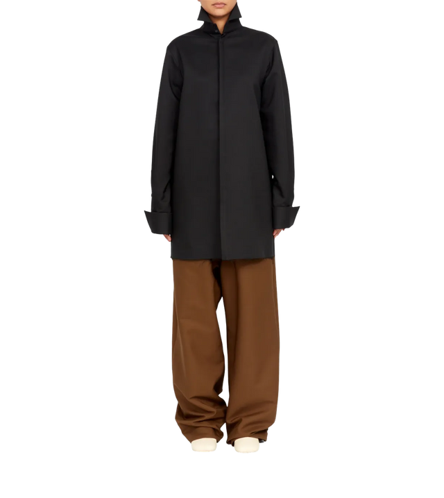 Shirt with frayed hem