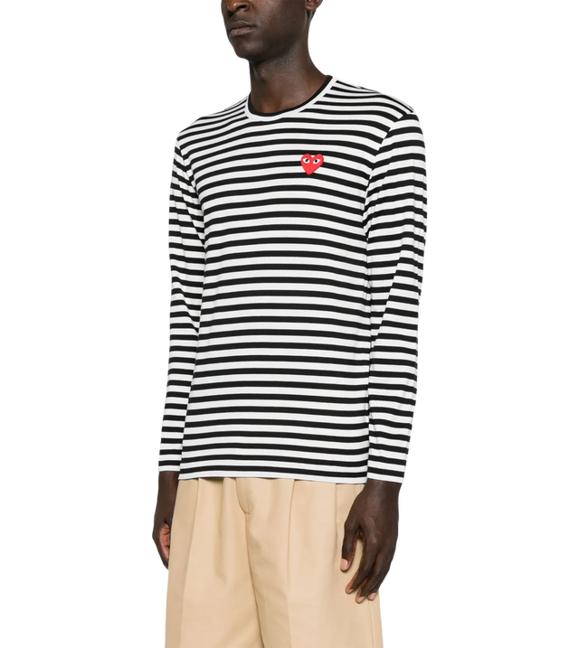 Gestreiftes Langarmshirt mit Herz-Patch