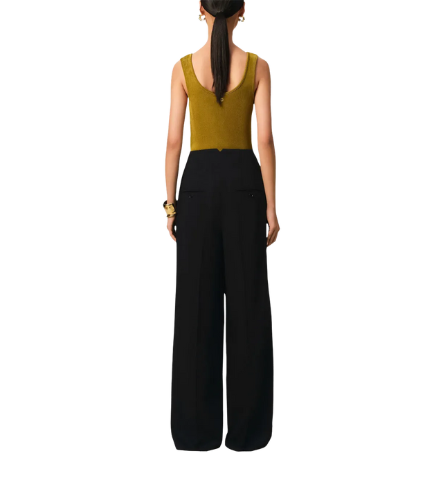 Wide-leg pants