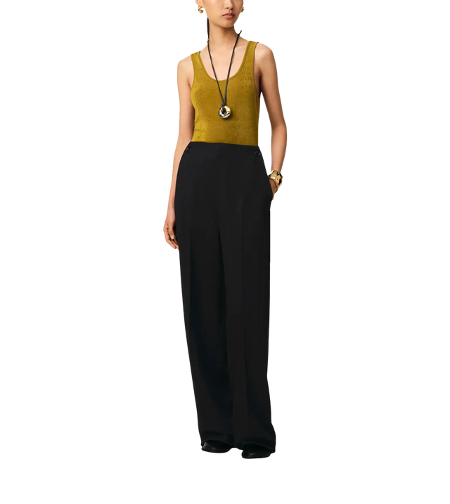Wide-leg pants