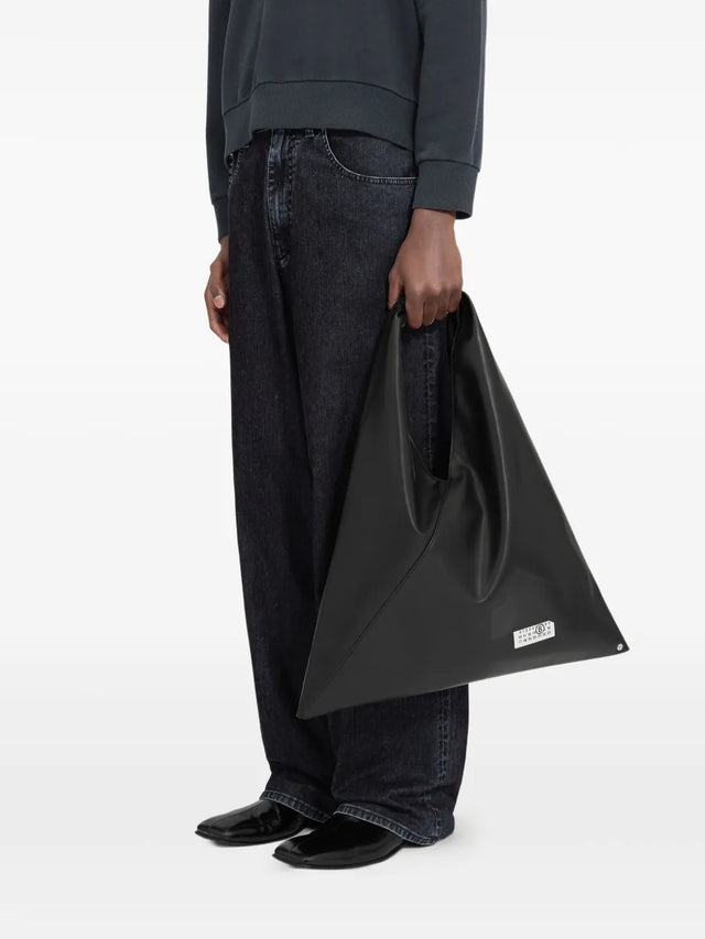 Dreieckige Handtasche