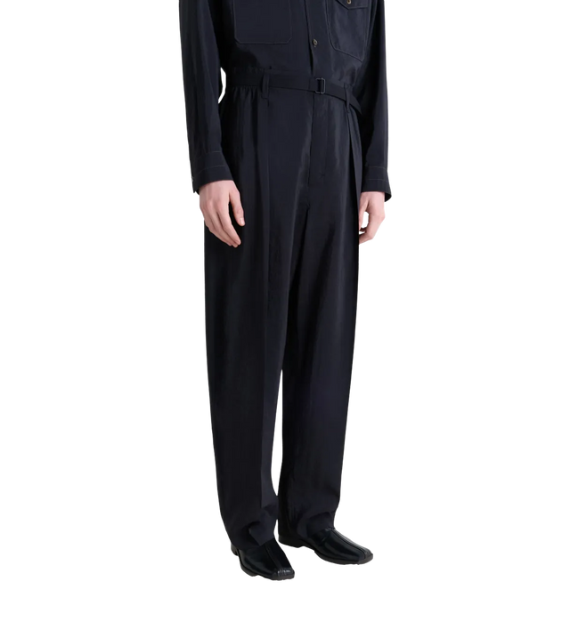 Piped Loafer mit eckiger Kappe