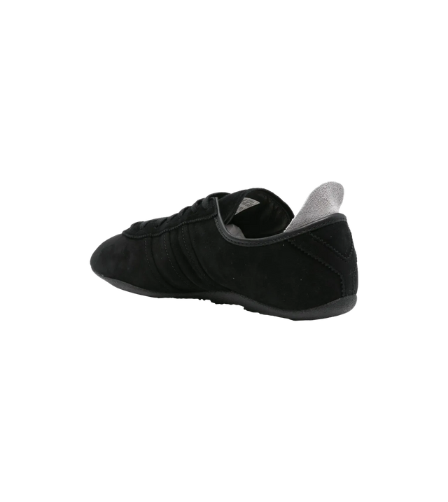 Tokyo Sneakers aus Wildleder