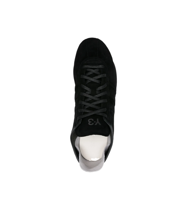 Tokyo Sneakers aus Wildleder