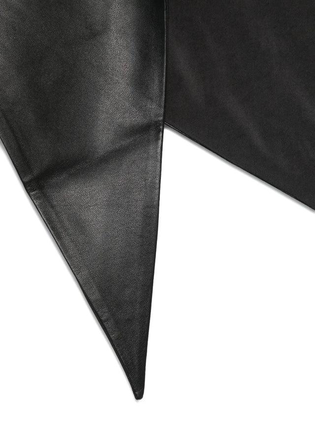 Dreieckiger Lederschal