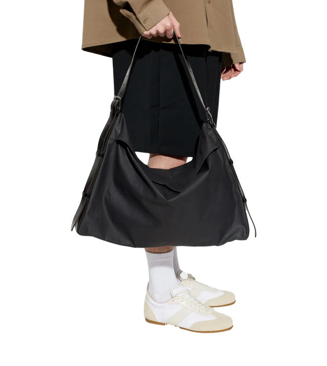 Trench Pocket Medium Bag aus Kalbsleder