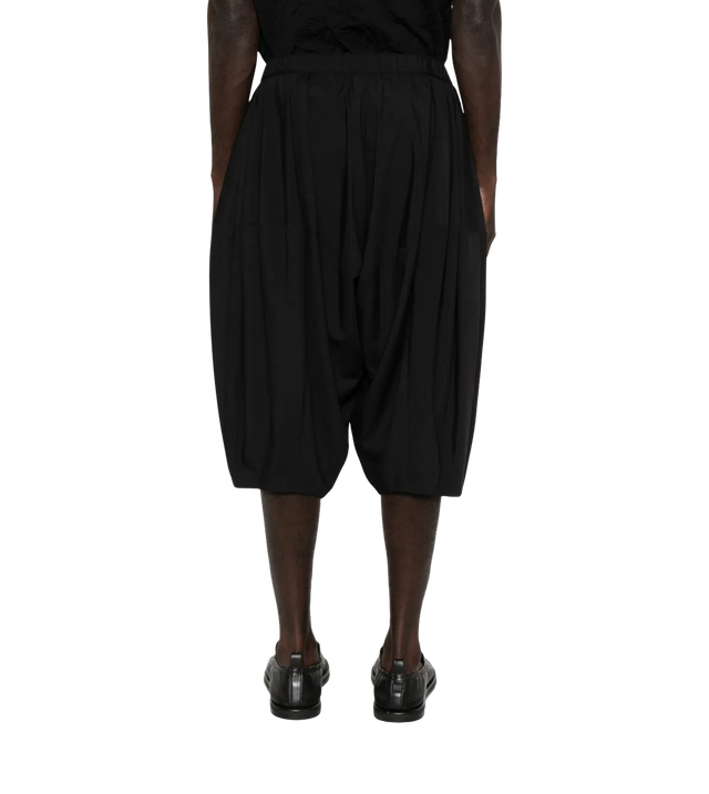Drop-Crotch Trousers mit plissierten Details