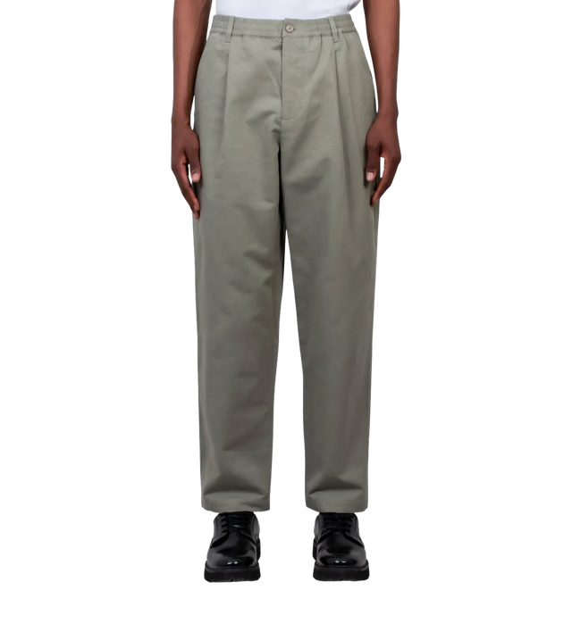 Plissierte Hose mit elastischem Bund