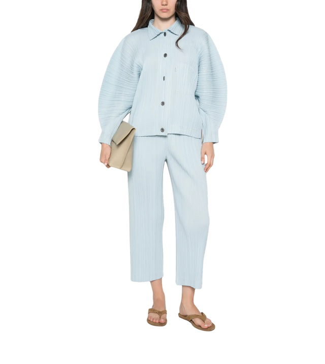 Plissiertes Hemd mit spitzem Kragen und Tasche