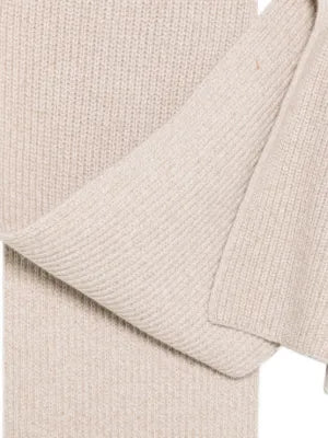Sasha Schal aus geripptem Strick