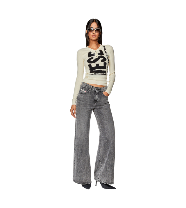 1978 D-Akemi Flared Jeans