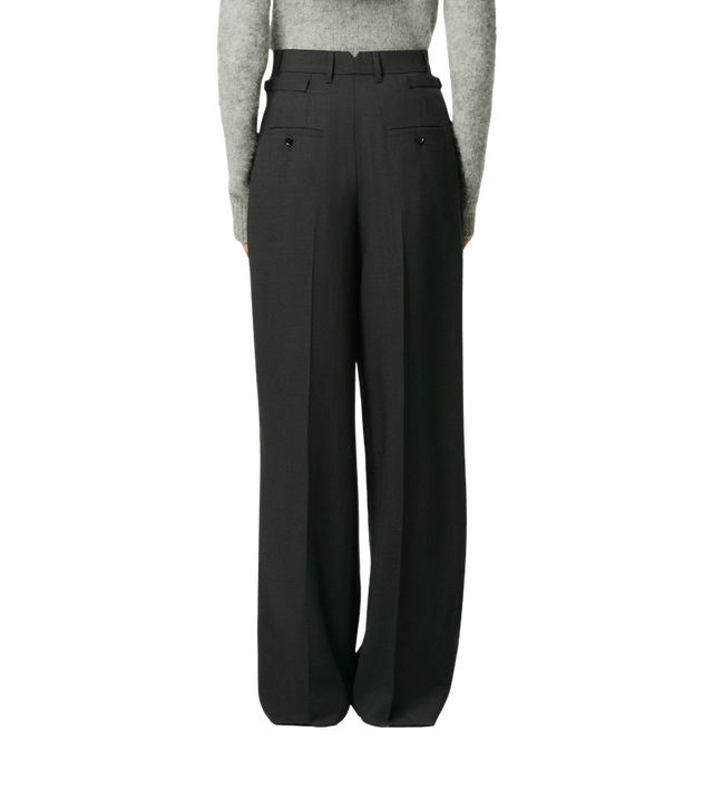 Weite Hose mit hoher Taille