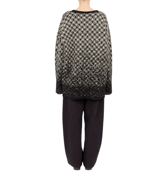 Klassischer Pullover