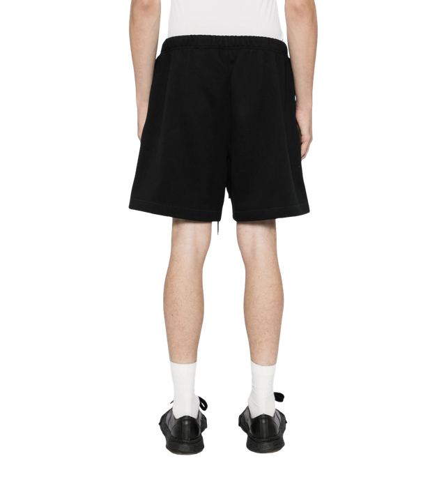 Shorts mit Logo-Applikation