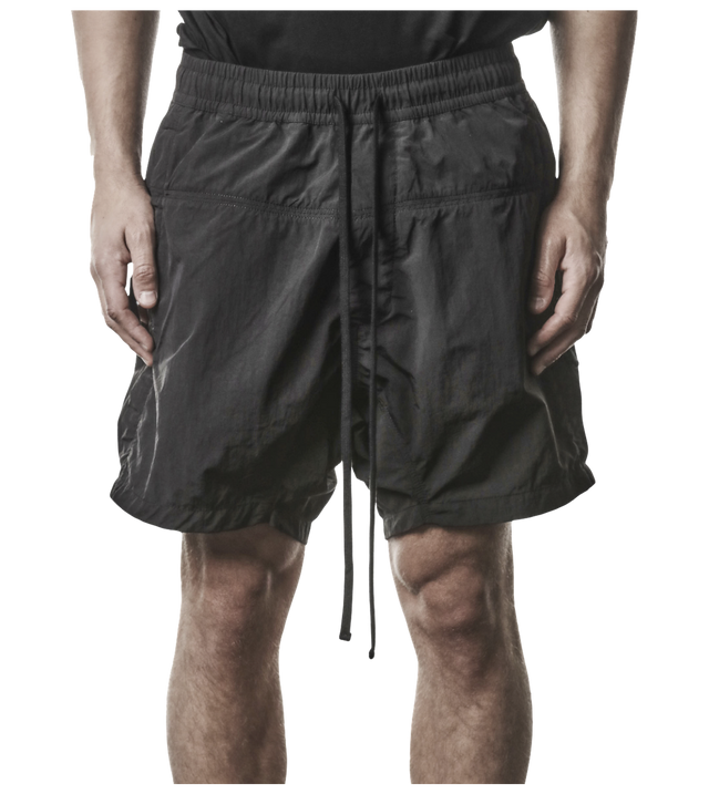 Shorts mit Naht-Details