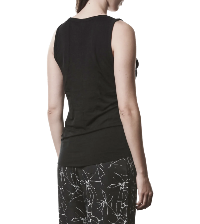 Tanktop mit Raw-Cut
