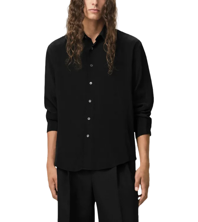 Hemd mit spitzem Kragen