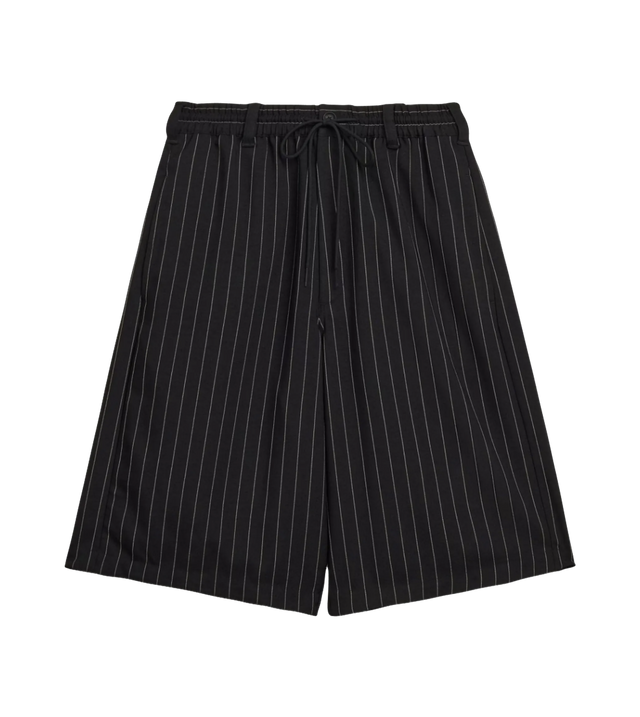 Shorts mit Nadelstreifen