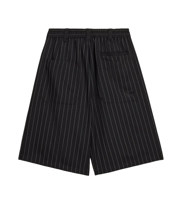 Shorts mit Nadelstreifen