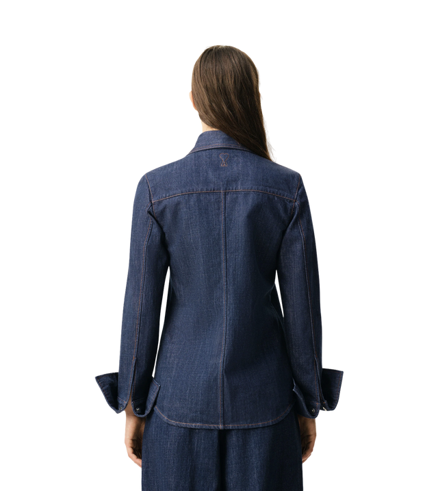 Hemd mit spitzem Kragen aus Raw Indigo Denim