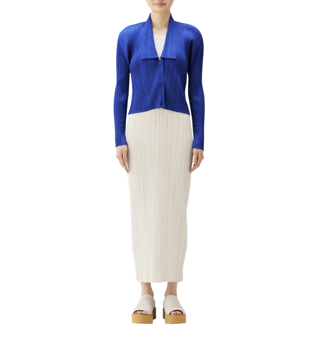 Plissierte Jacke mit Knopfverschluss