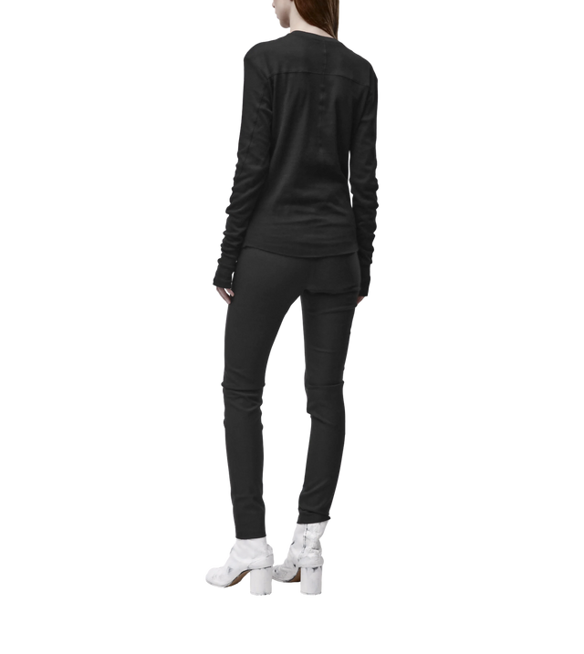 Langarmshirt mit V-Ausschnitt
