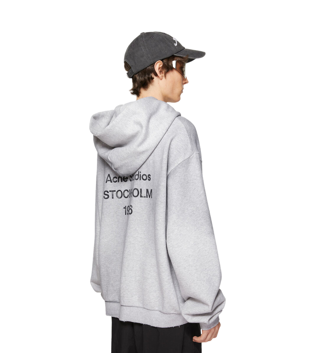 Hoodie mit Logo