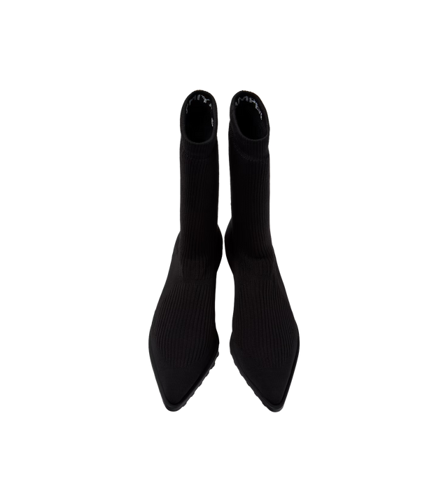 Anna Stiefeletten x Issey Miyake