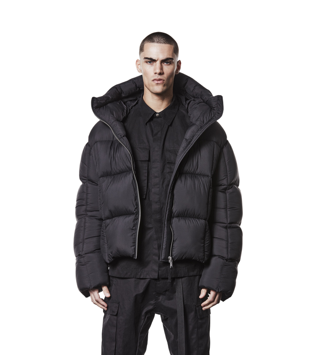 Daunenjacke mit Kapuze