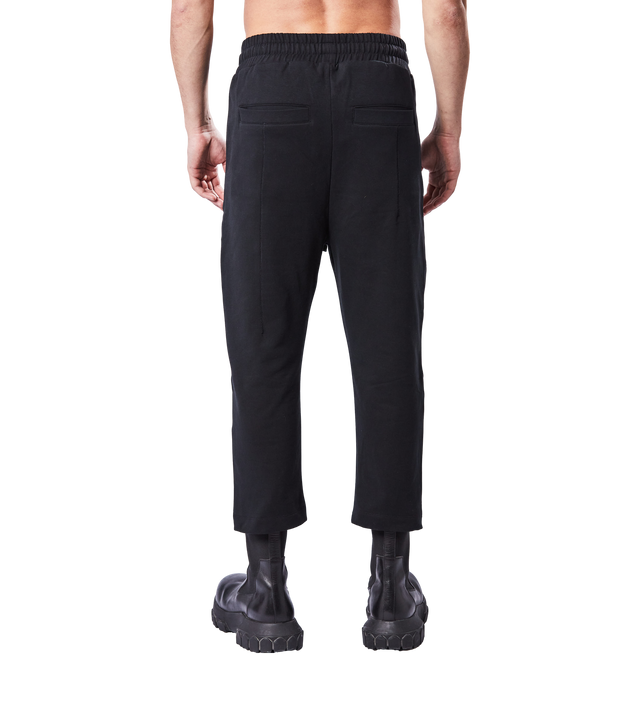 Gekürzte Hose