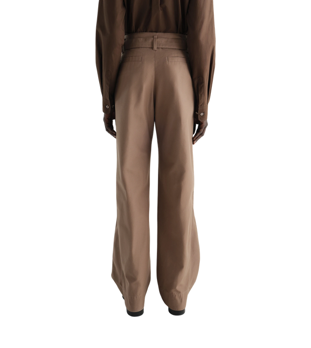 Hose mit abgerundetem Schnitt aus Poly-Baumwoll-Twill