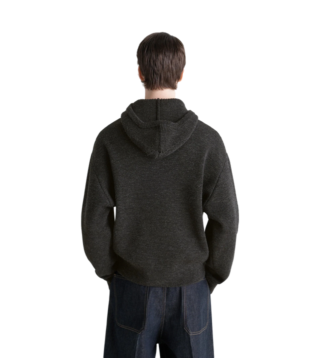 HOODED SWEATER
