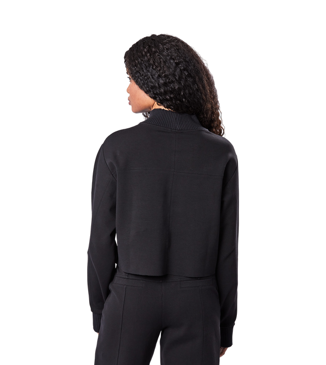 Kurzer Pullover