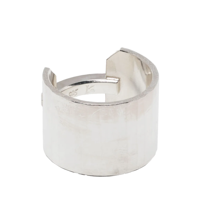 Gravierter Ring mit poliertem Finish