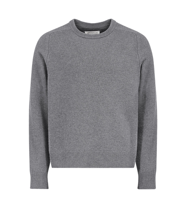 Klassischer Pullover