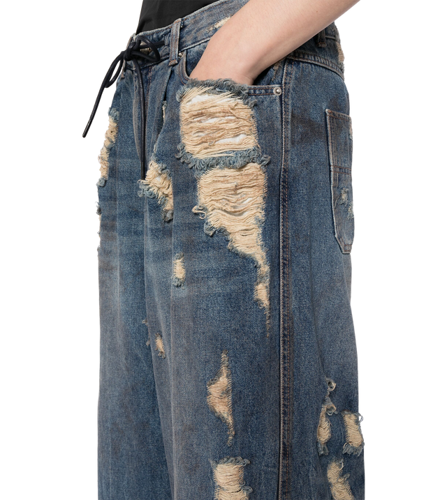 Oil-Washed Wide-Leg-Jeans