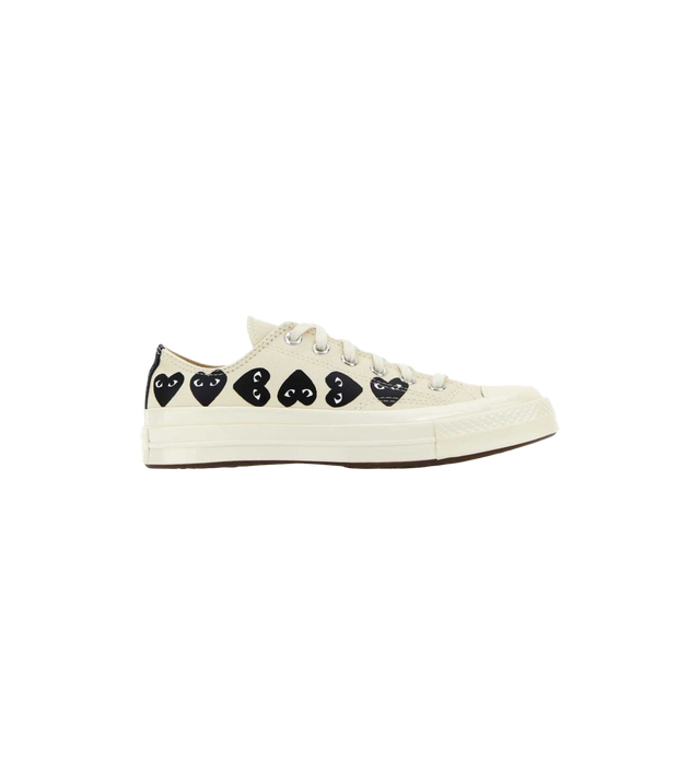 Chuck '70 Multiple Black Hearts Low Sneakers