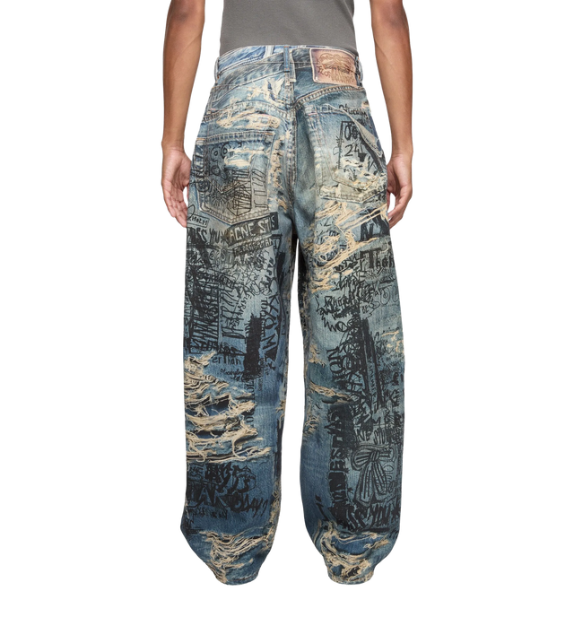 Jeans mit weitem Bein