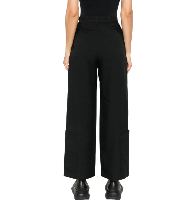 Wide-leg pants