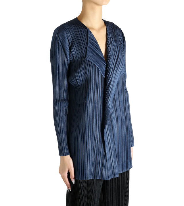 Kurzer Mantel mit Falten