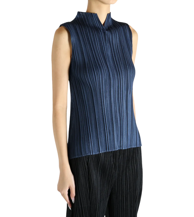 Oberteil mit Stehkragen