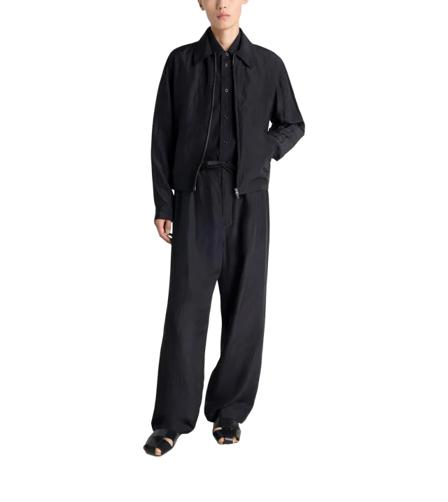 Bluse mit Hemdkragen und aufgesetzten Taschen