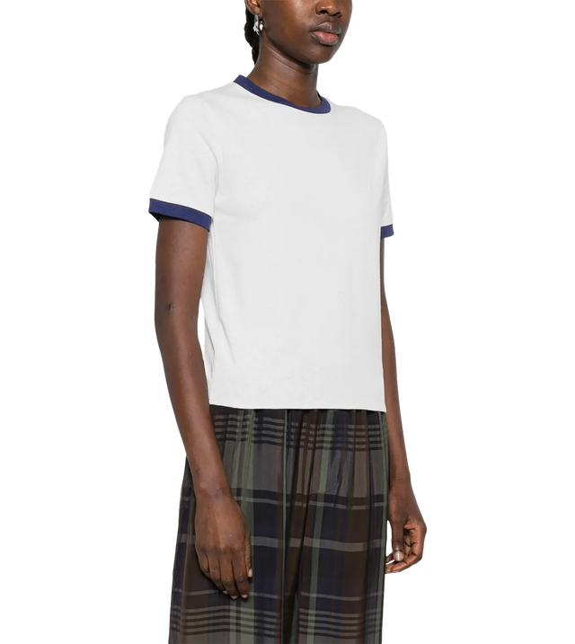 T-Shirt mit Kontrastdetails